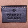 Bolso bandolera Gucci Padlock en cuero negro - Detail D4 thumbnail