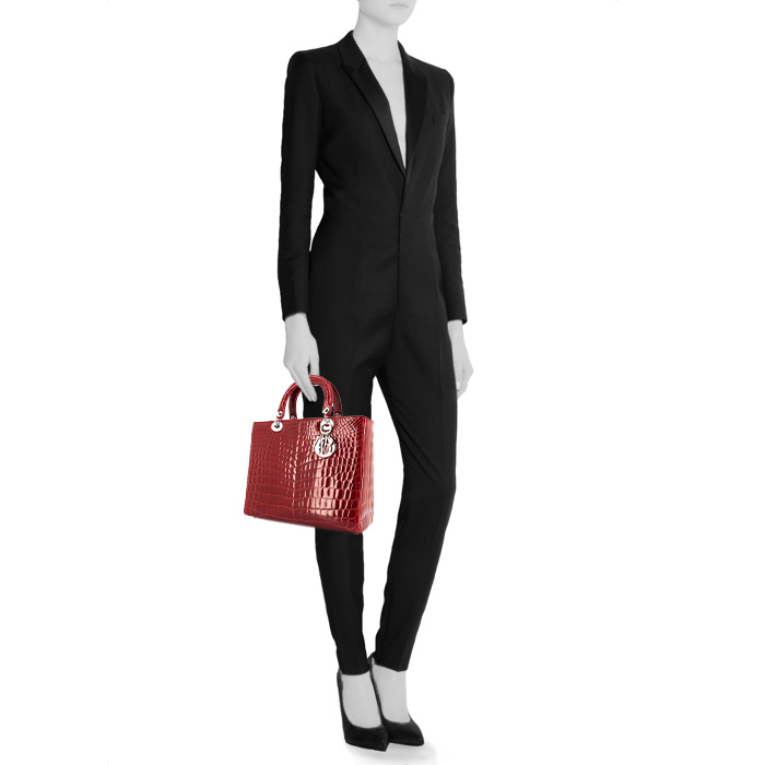 Dior Lady Dior large model handbag in red crocodile - Detail D1