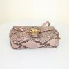 Sac bandoulière Gucci GG Marmont petit modèle en python beige-rosé - Detail D5 thumbnail