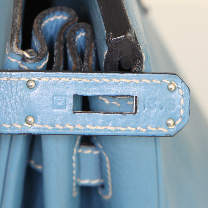 Sac à main Hermes Birkin 35 cm en cuir togo bleu-jean - Detail D4