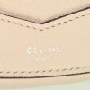 Bolso bandolera Céline Trotteur modelo pequeño en cuero granulado beige - Detail D3 thumbnail