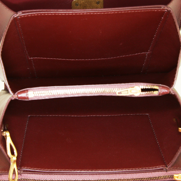 Sac bandoulière Balenciaga en cuir bordeaux - Detail D3