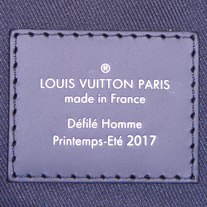 Louis Vuitton Edition Limitée Chapman Brothers shopping bag in dark blue monogram canvas and black leather - Detail D4