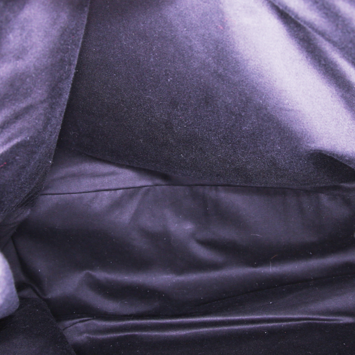 Bolso para llevar al hombro o en la mano Miu Miu en cuero negro - Detail D2