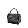 Bolso bandolera Chanel Coco Handle en cuero acolchado negro - 00pp thumbnail