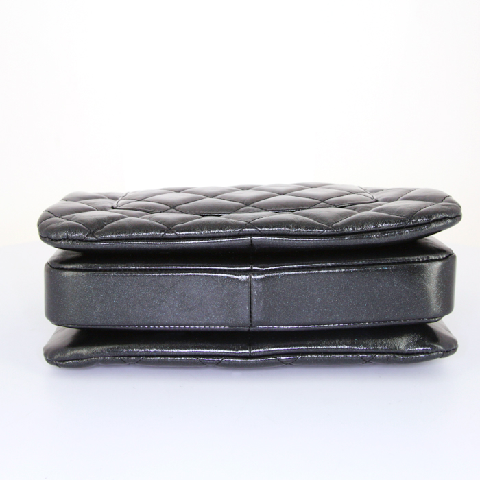 Chanel Coco Handle shoulder bag in black quilted leather - Detail D5