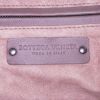 Bottega Veneta shoulder bag in grey leather and grey braided leather - Detail D4 thumbnail