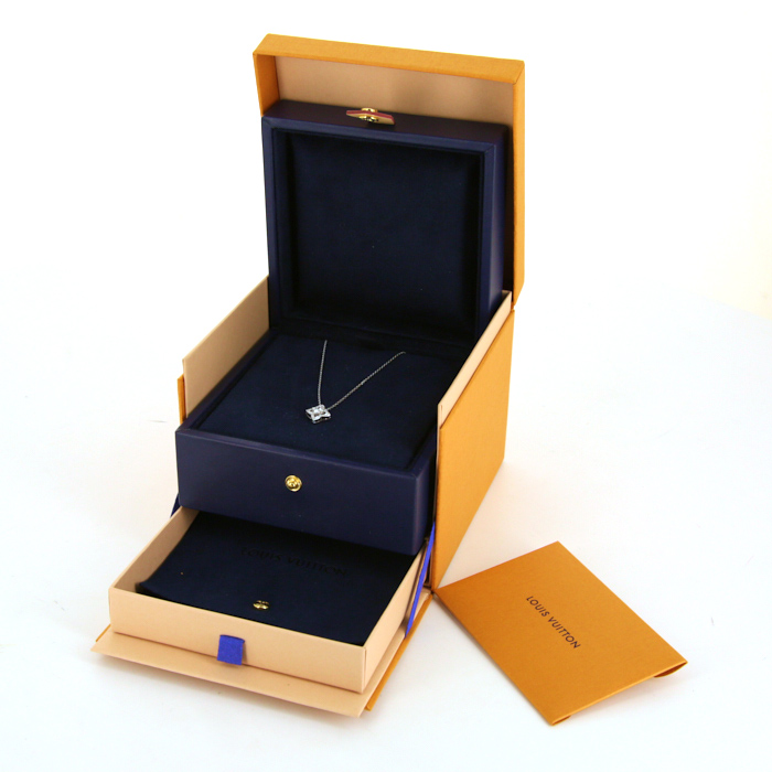 Louis Vuitton necklace in white gold and diamonds - Detail D2