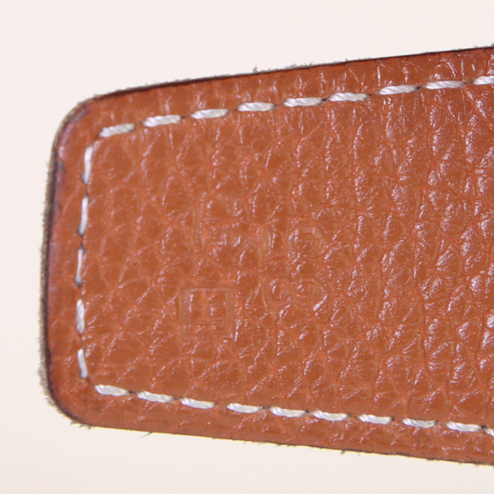 Cinturón Hermès Ceinture H en cuero box negro - Detail D2