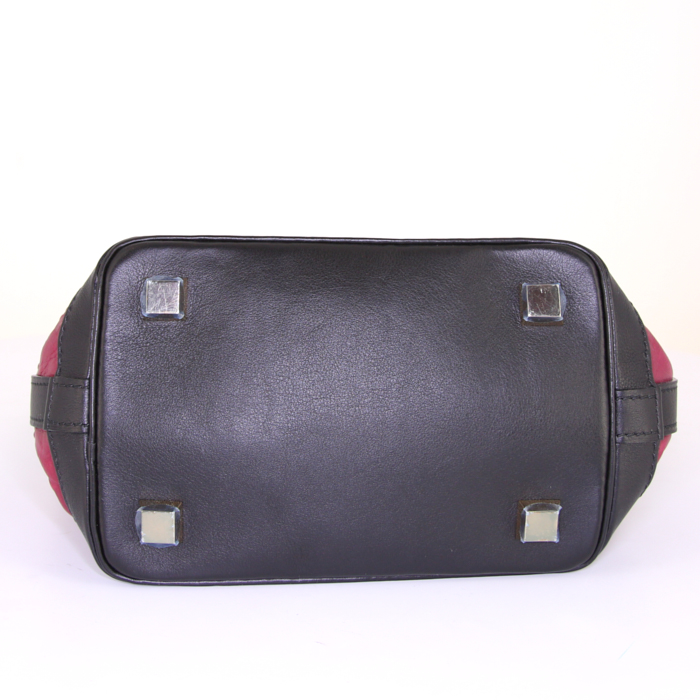 Borsa a spalla Louis Vuitton petit Noé in pelle monogram con stampa bordeaux e pelle nera - Detail D4