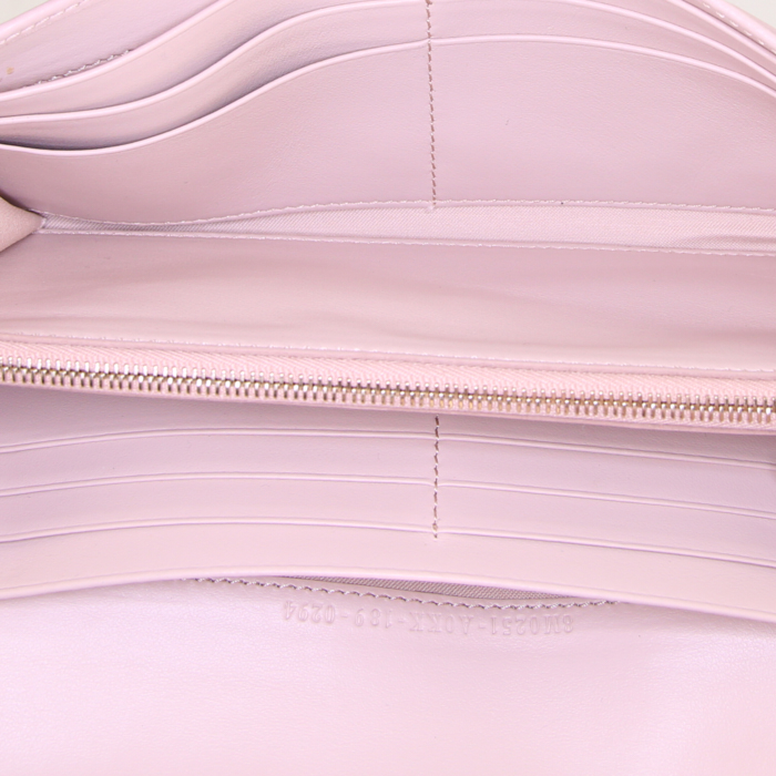 Portafogli Fendi Kan I continental in pelle rosa pallido - Detail D2