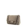 Chanel Timeless jumbo shoulder bag in grey quilted grained leather - 00pp thumbnail