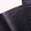 Sac bandoulière Hermès Steve en cuir taurillon clémence noir - Detail D4 thumbnail