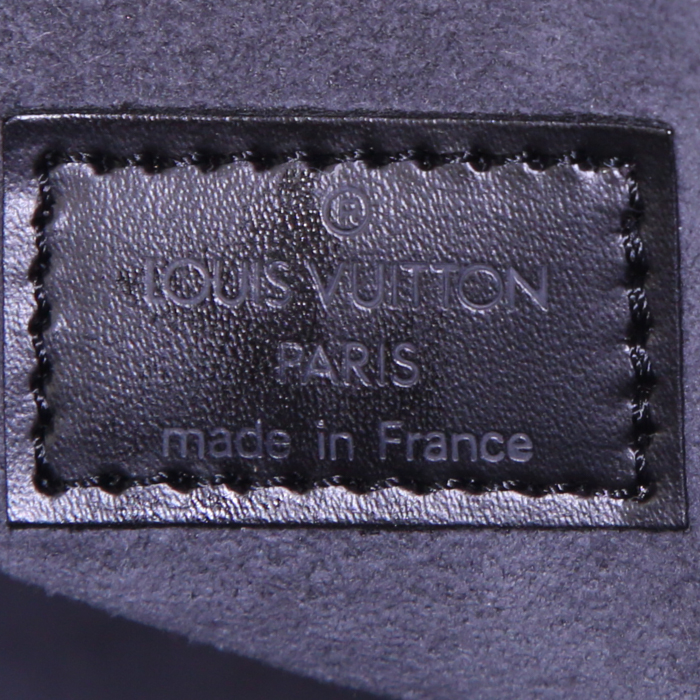 Sac cabas Louis Vuitton Noctambule en cuir épi noir - Detail D3
