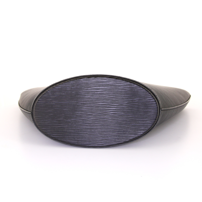 Bolso Cabás Louis Vuitton Noctambule en cuero Epi negro - Detail D4