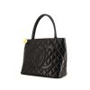 Bolso de mano Chanel Medaillon - Bag en cuero granulado acolchado negro - 00pp thumbnail
