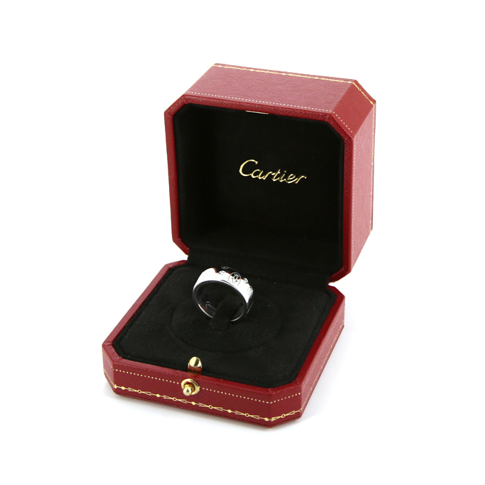 Bague Cartier Happy Birthday grand modèle en or blanc et diamants - Detail D2