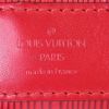 Sac porté épaule Louis Vuitton Sac d'épaule en cuir épi rouge - Detail D3 thumbnail