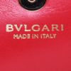 Bulgari Serpenti shoulder bag in red leather - Detail D3 thumbnail