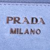 Bolso de mano Prada Etiquette en cuero bicolor gris y negro - Detail D3 thumbnail