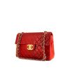 Chanel Timeless Maxi Jumbo shoulder bag in red quilted leather - 00pp thumbnail