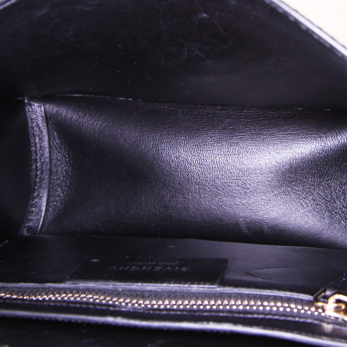 Bolso para llevar al hombro Givenchy Bow Cut en piel de lagarto negra - Detail D2