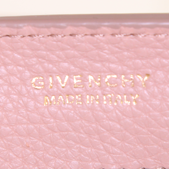 Sac bandoulière Givenchy Obsedia en cuir grainé beige - Detail D4