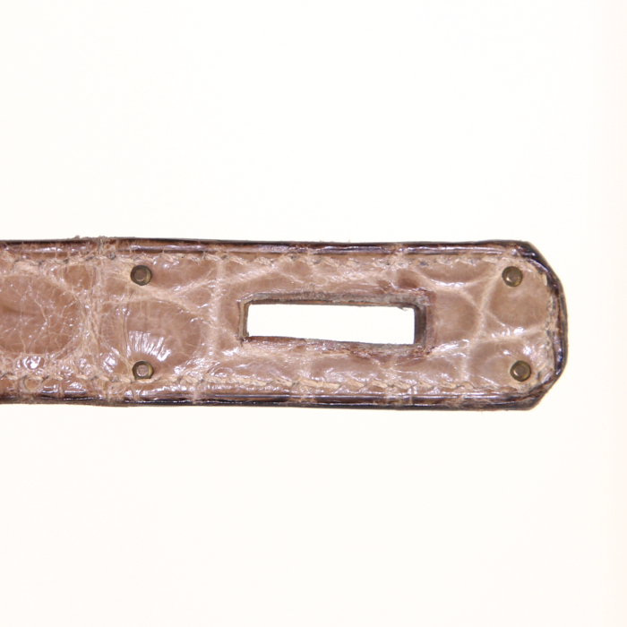 Hermes Kelly 35 cm handbag in beige crocodile - Detail D3