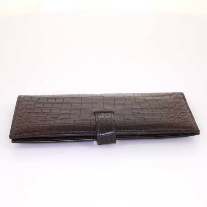 Portefeuille Hermès Béarn en crocodile niloticus marron - Detail D4