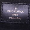 Louis Vuitton New Wave shoulder bag in black quilted leather - Detail D3 thumbnail