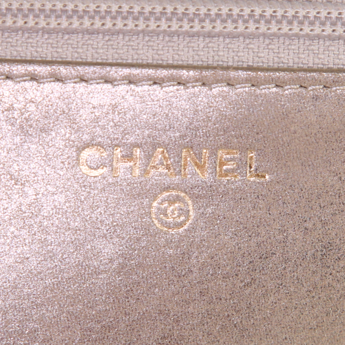 Borsa a tracolla Chanel Wallet on Chain in pelle trapuntata dorata - Detail D3