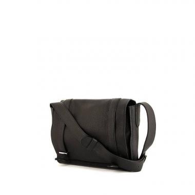 Bolso bandolera Hermès Steve en cuero taurillon clémence negro