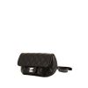 Bolsito-cinturón Chanel en cuero acolchado negro - 00pp thumbnail