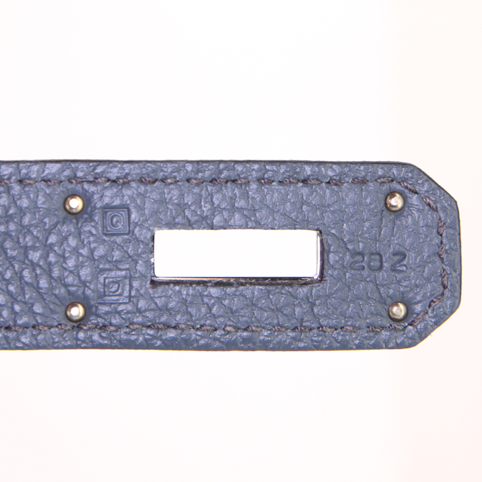Hermes Kelly 40 cm handbag in Bleu Orage togo leather - Detail D5