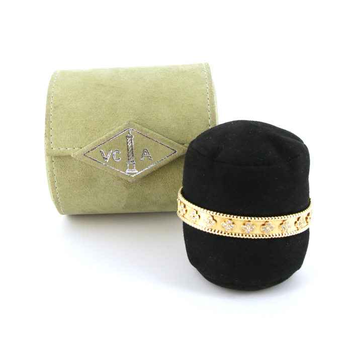 Brazalete Van Cleef & Arpels Perlée talla M en oro amarillo y diamantes - Detail D2