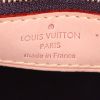 Bolso de mano Louis Vuitton Brea en charol color burdeos y cuero natural - Detail D4 thumbnail