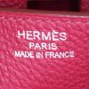 Bolso para llevar al hombro o en la mano Hermes Birkin Shoulder en cuero togo color frambuesa - Detail D3 thumbnail