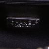 Chanel clutch in black leather - Detail D3 thumbnail