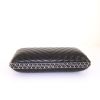 Chanel clutch in black leather - Detail D4 thumbnail