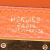 Bolso de mano Hermes Kelly 32 cm en cuero togo naranja Feu - Detail D4 thumbnail