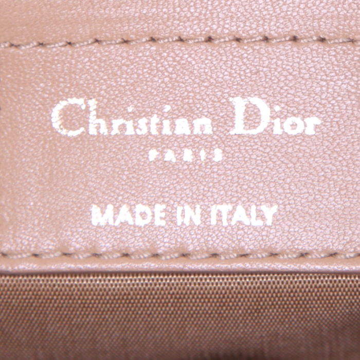 Dior Délices bag worn on the shoulder or carried in the hand in beige leather cannage - Detail D3