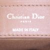 Bolso para llevar al hombro o en la mano Dior Délices en cuero cannage beige - Detail D3 thumbnail