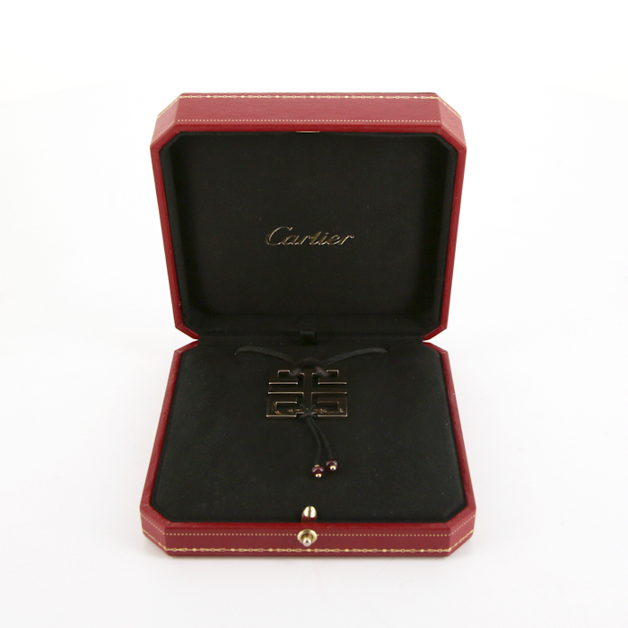 Cartier Le Baiser du Dragon pendant in yellow gold and ruby - Detail D2