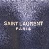 Sac bandoulière Saint Laurent Loulou en cuir matelassé chevrons noir - Detail D4 thumbnail