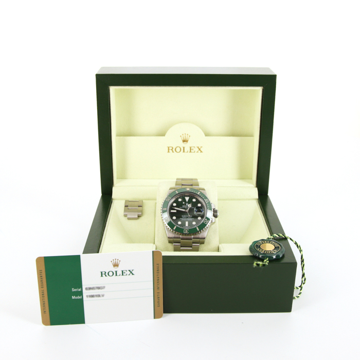 Rolex Submariner Date watch in stainless steel Ref: 116610LV Circa 2016 - Detail D2