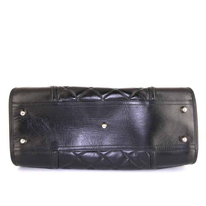 Burberry Baby Beaton handbag in black leather - Detail D4