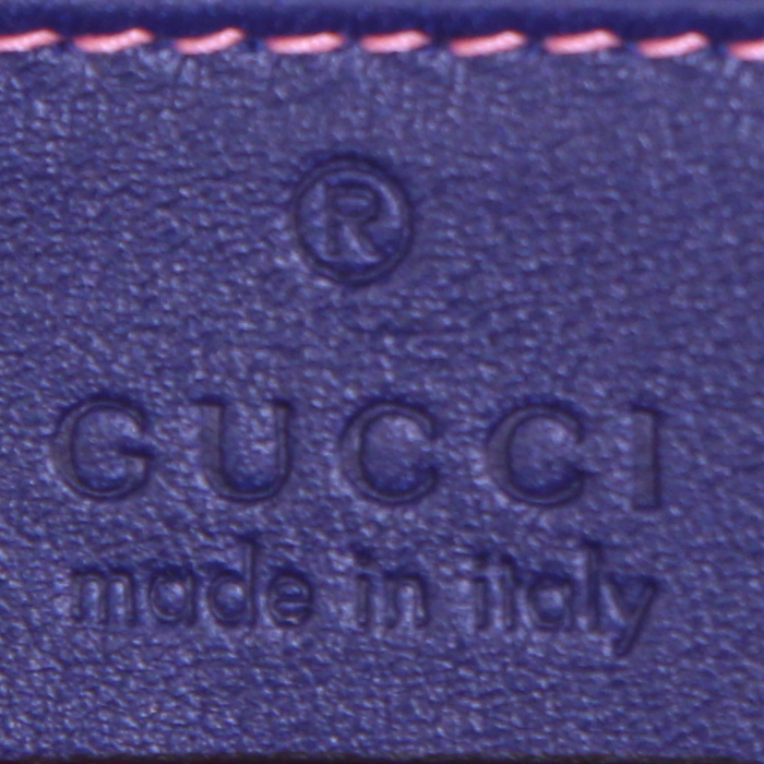 Bolso bandolera Gucci GG Marmont en terciopelo acolchado azul - Detail D3