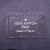 Borsa portadocumenti Louis Vuitton Voyage in pelle taiga nera e pelle nera - Detail D4 thumbnail