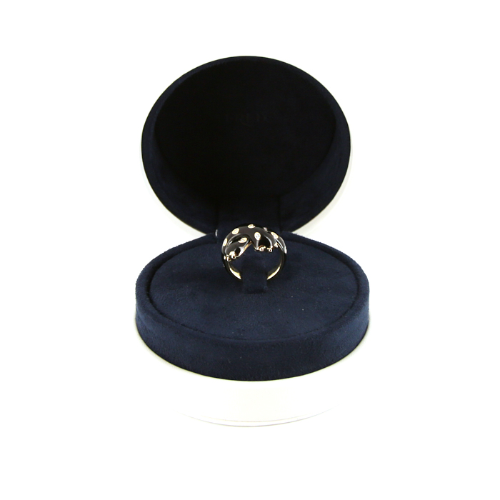 Sortija Fred Ombre Féline en oro amarillo,  diamantes y esmalte negro - Detail D2