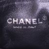 Chanel Timeless jumbo shoulder bag in black and white jersey and black leather - Detail D4 thumbnail